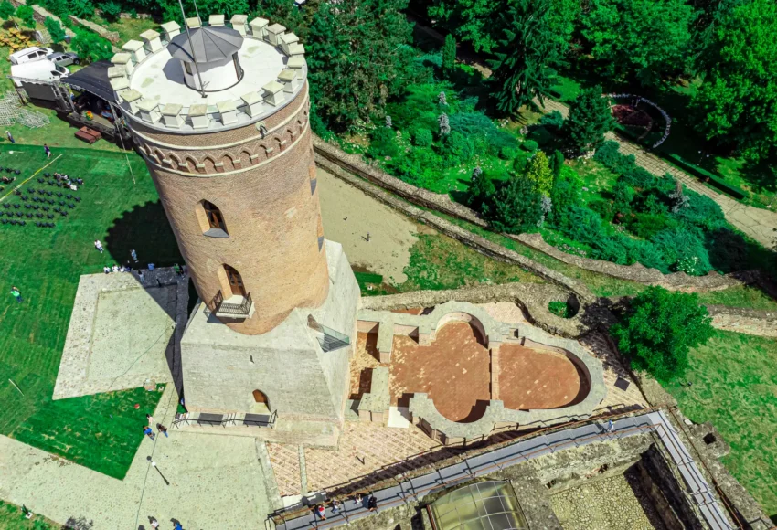 Restaurare, conservare si valorificare Biserica Paraclis si Turnul Chindiei- Curtea Domneasca Targoviste